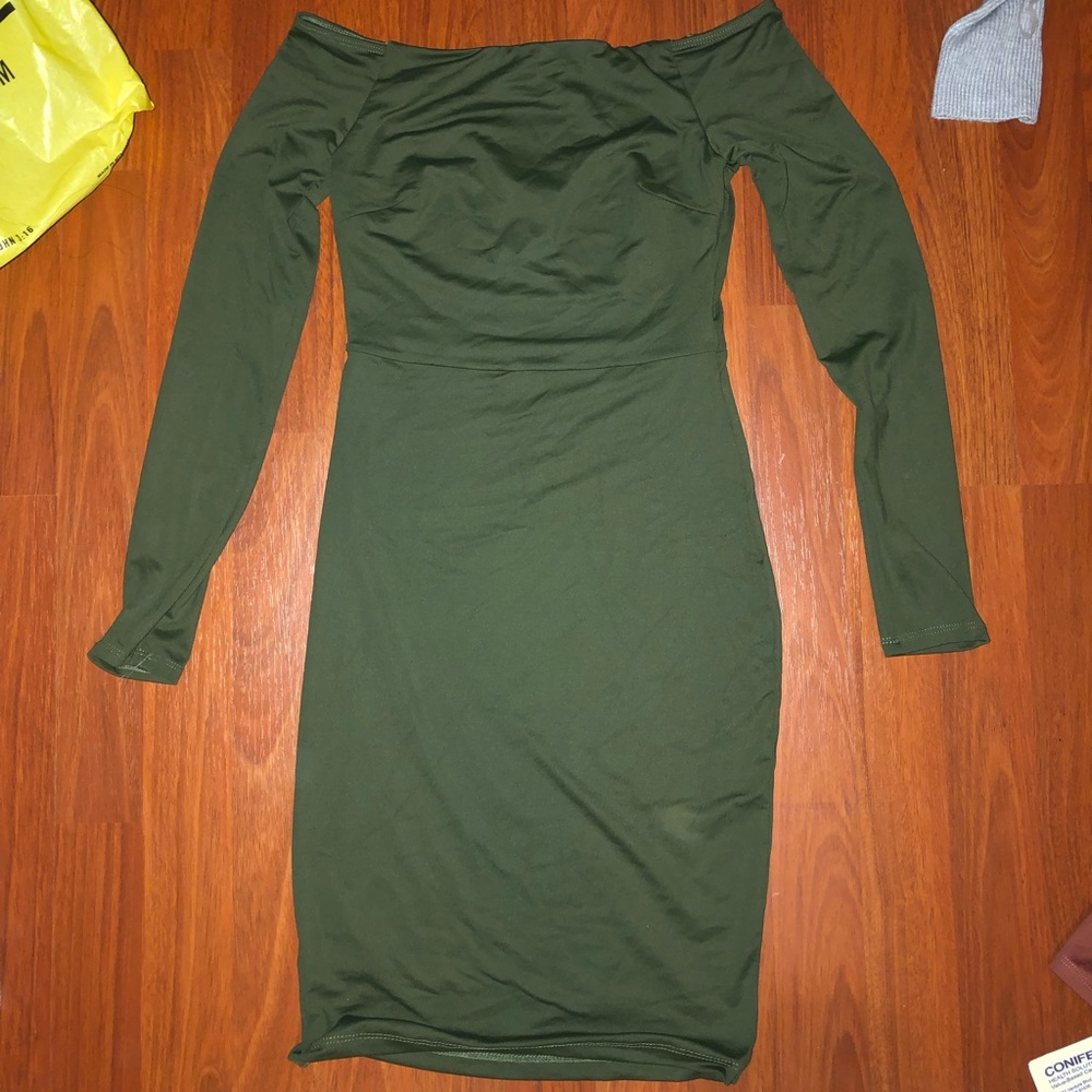 Olive off shoulder long sleeve bodycon dress slink